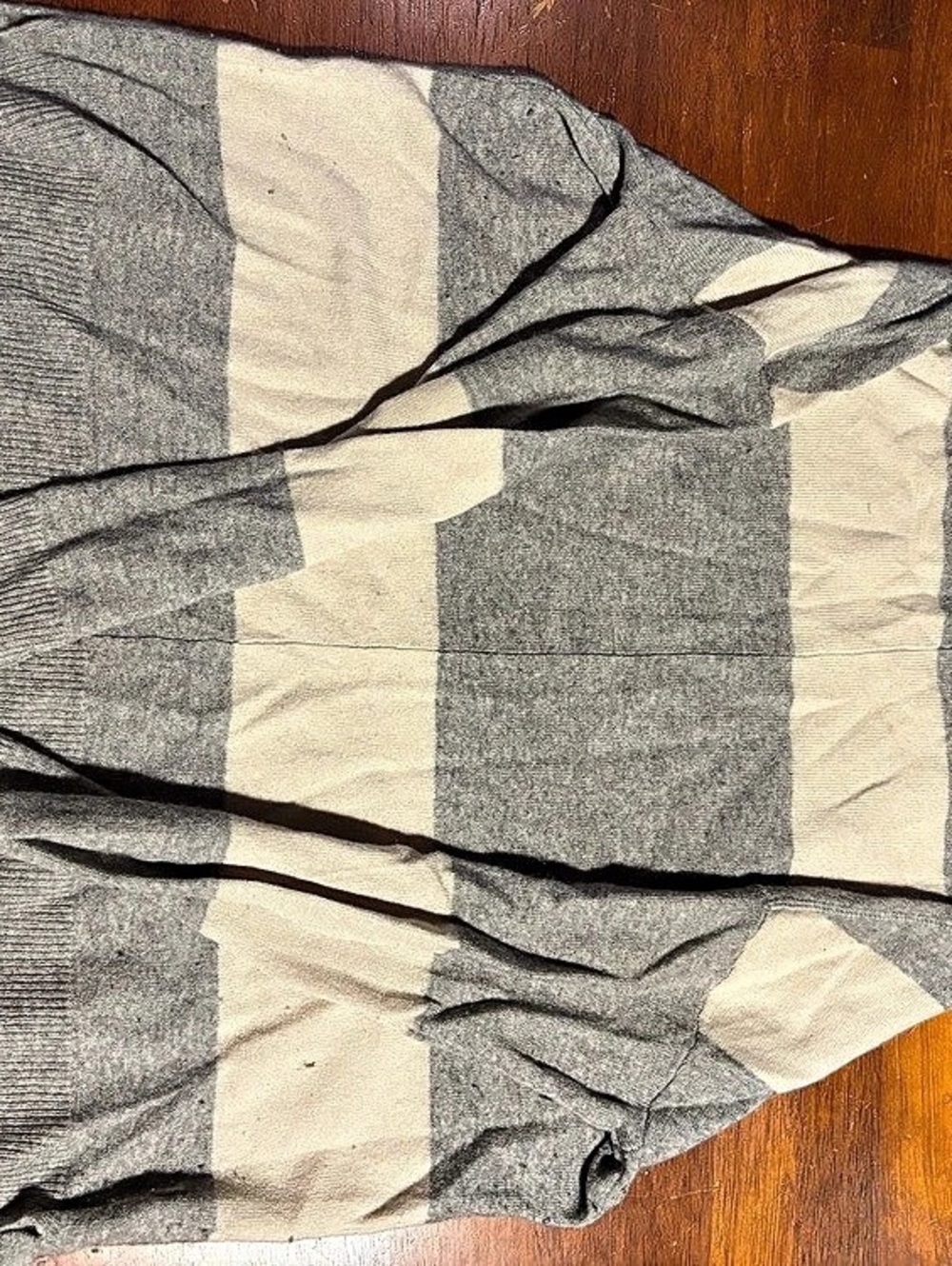 bloomingdale's Striped Cashmere Sweater in Gray & Cream Size Medium